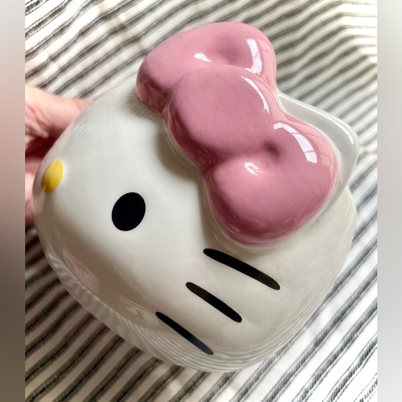 Hello Kitty Figural Sculpted Coffee Tea Mug NWT - Picture 7 of 8